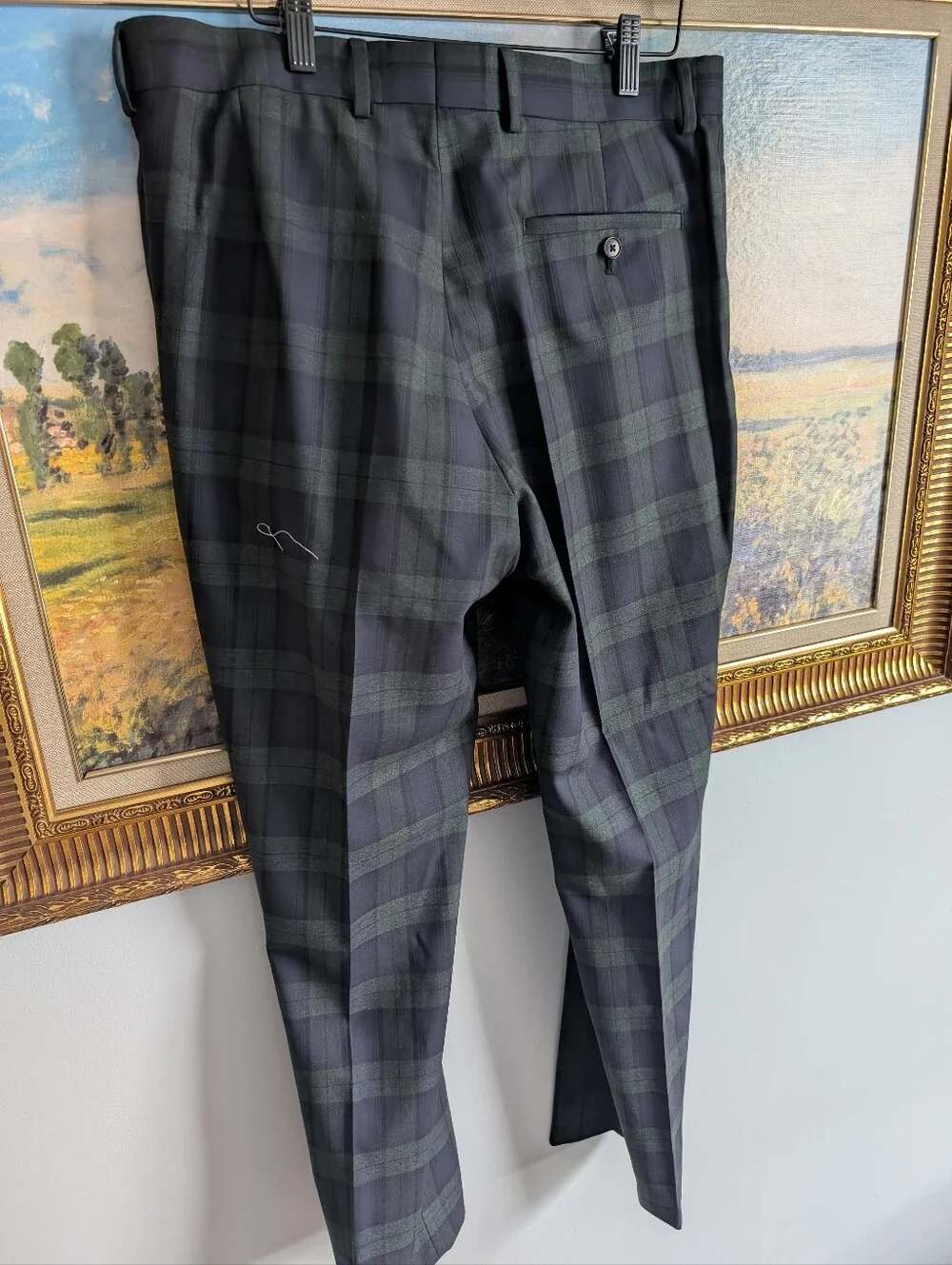 NWOT Charles Tyrwhitt Full Navy and Dark Green Super 100s Plaid Suit